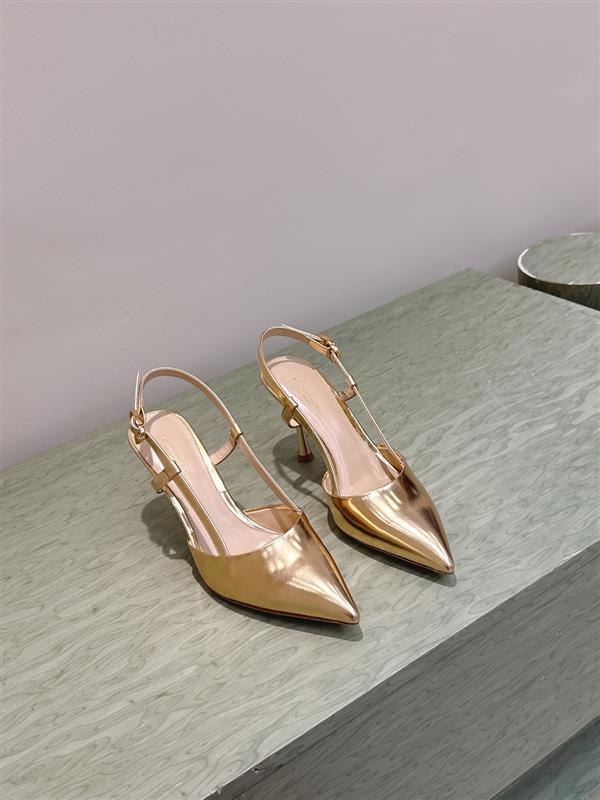 2025112810123926 300